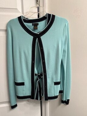 Classic Aqua Contrast-Trim Cardigan Set with Front Tie